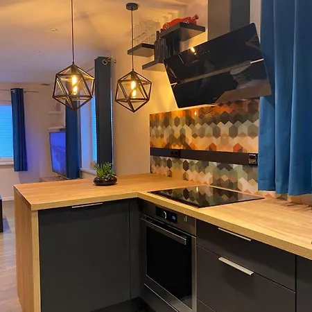 Apartament 5 *